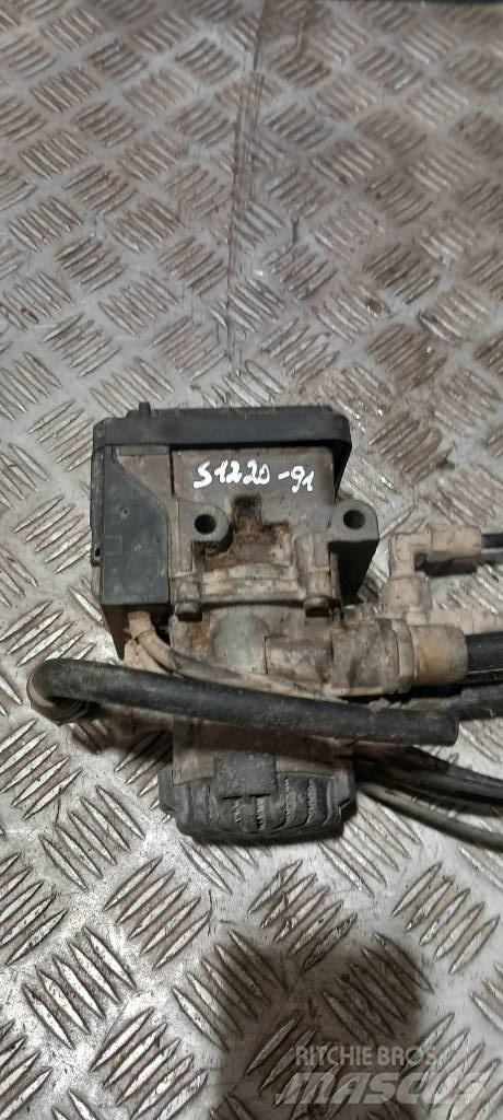 Scania G 400   1879275 Freins