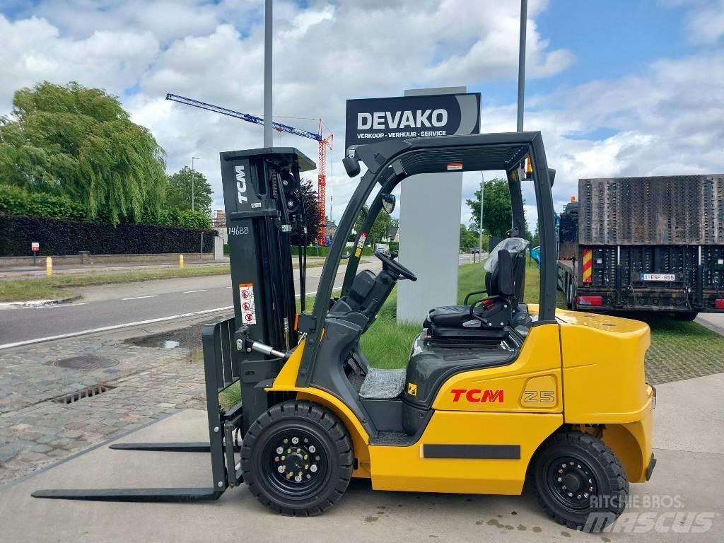 TCM FD25 E2  (*NEW) Chariots diesel