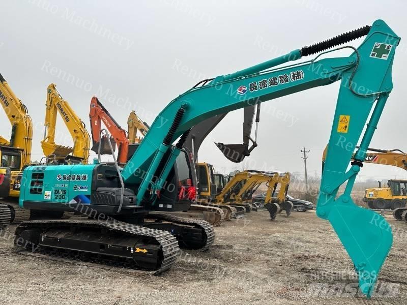 Hitachi ZX 200 Pelle sur chenilles