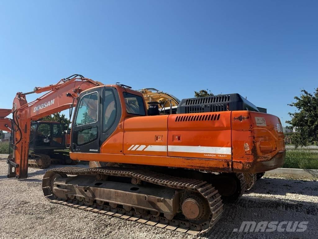 Doosan DX 340 LC Pelle sur chenilles
