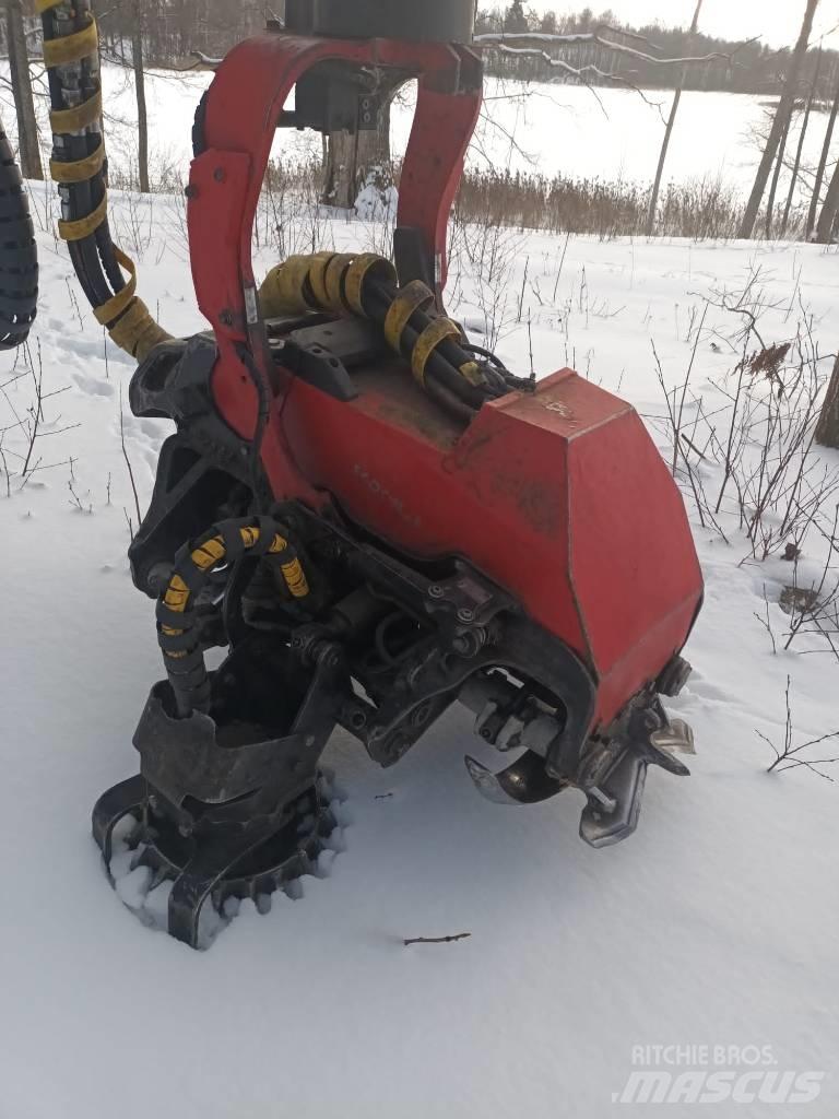 Komatsu 911CX-6 Abatteuse