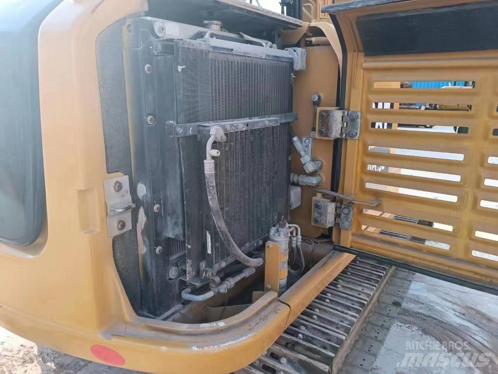 CAT 305.5 Mini pelle < 7t