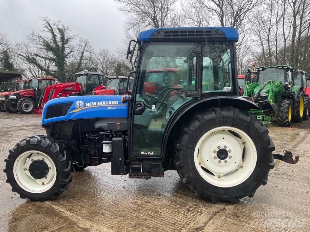New Holland T 4.85 Tracteur