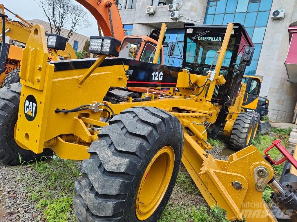 CAT 12 G Niveleuse