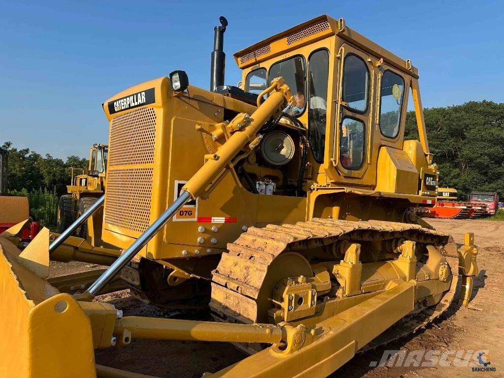 CAT D 7 G Bouteurs sur chenilles