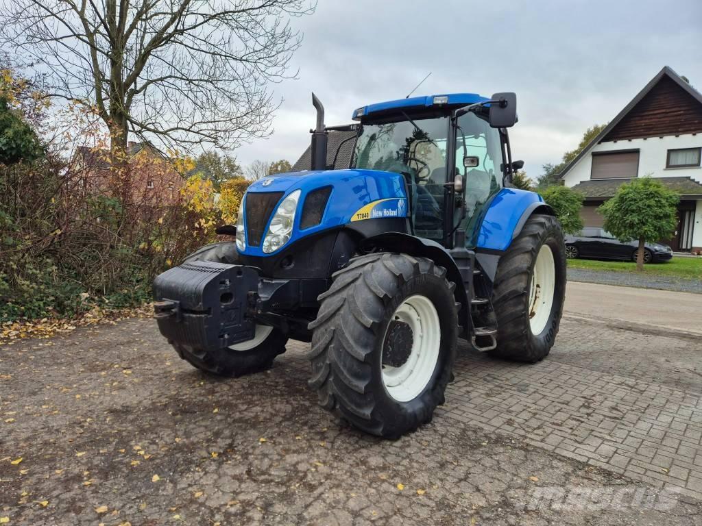 New Holland T 7040 Tracteur