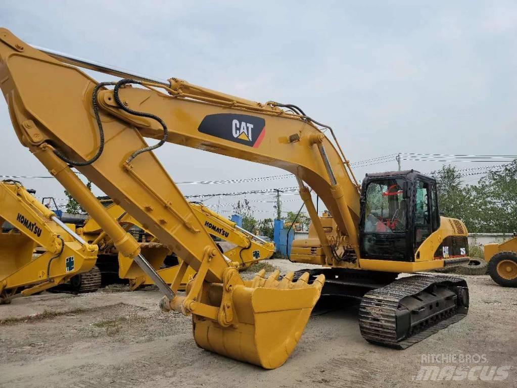 CAT 325 D Pelle sur chenilles