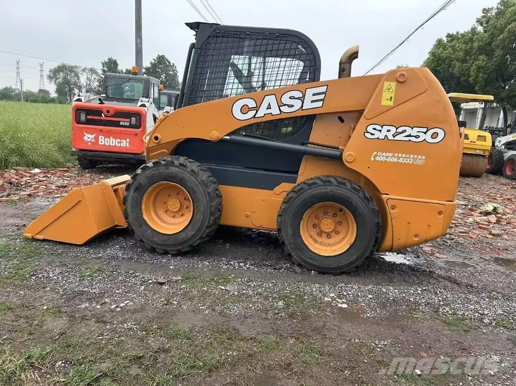 CASE SR 250 Chargeuse compacte
