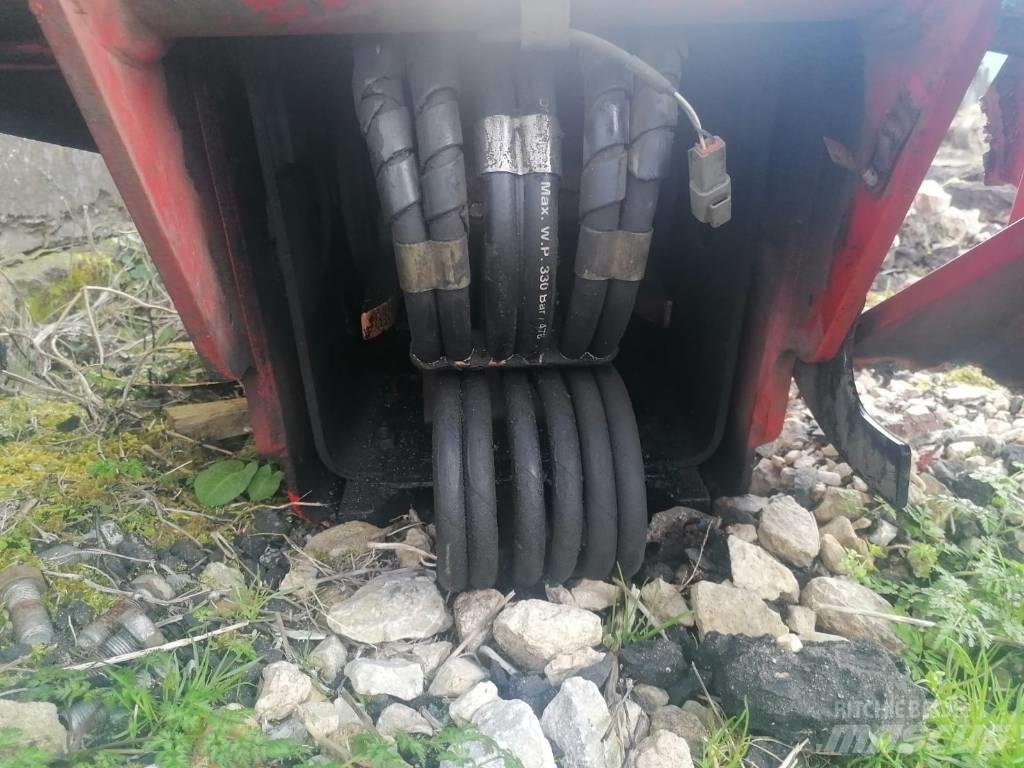 Manitou MT 1740 arm Bras et Godet