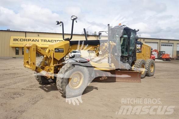 CAT 12M3 Niveleuse