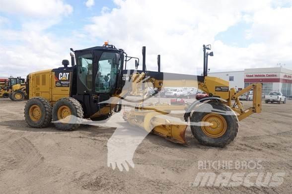 CAT 12M3 Niveleuse