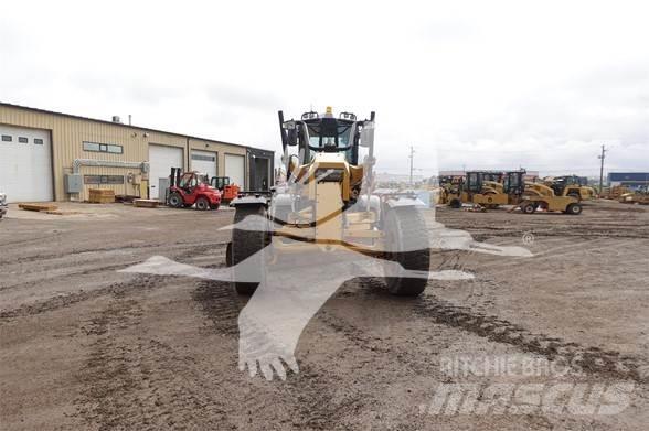 CAT 140M Niveleuse
