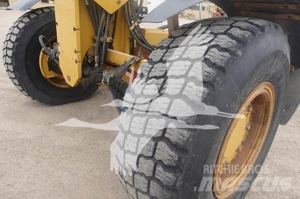 CAT 140M AWD Niveleuse