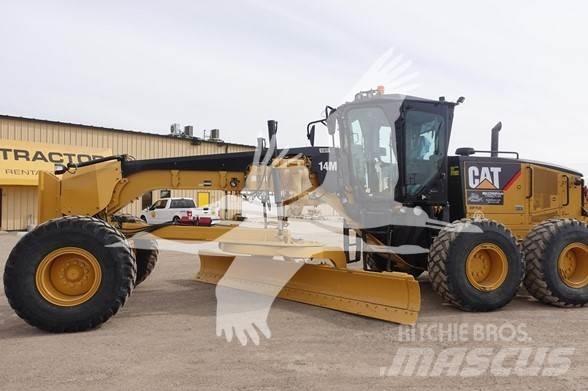 CAT 14M Niveleuse