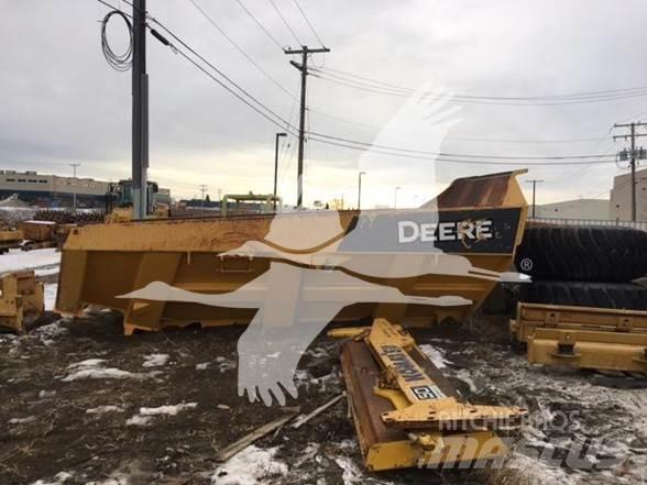 John Deere  Construction - Autres