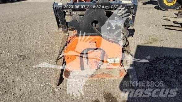 NPK C8C C8100 Rouleaux vibrants tractés