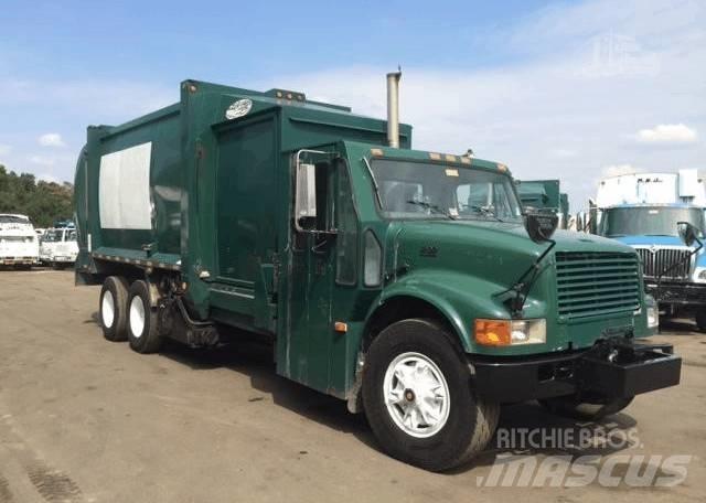 International 4900 Camion poubelle