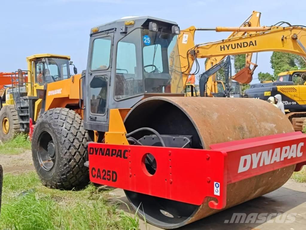 Dynapac CA 25 D Rouleaux monocylindre