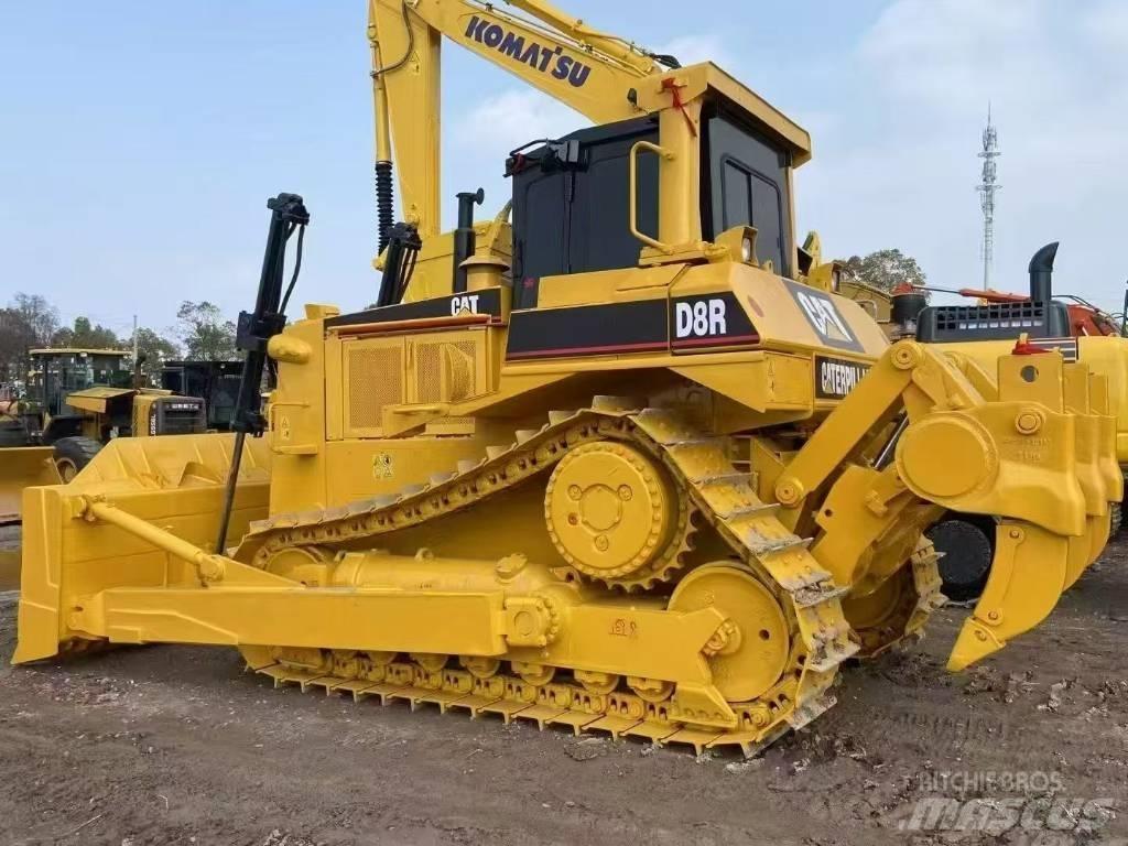 CAT D 8 R Bouteurs sur chenilles
