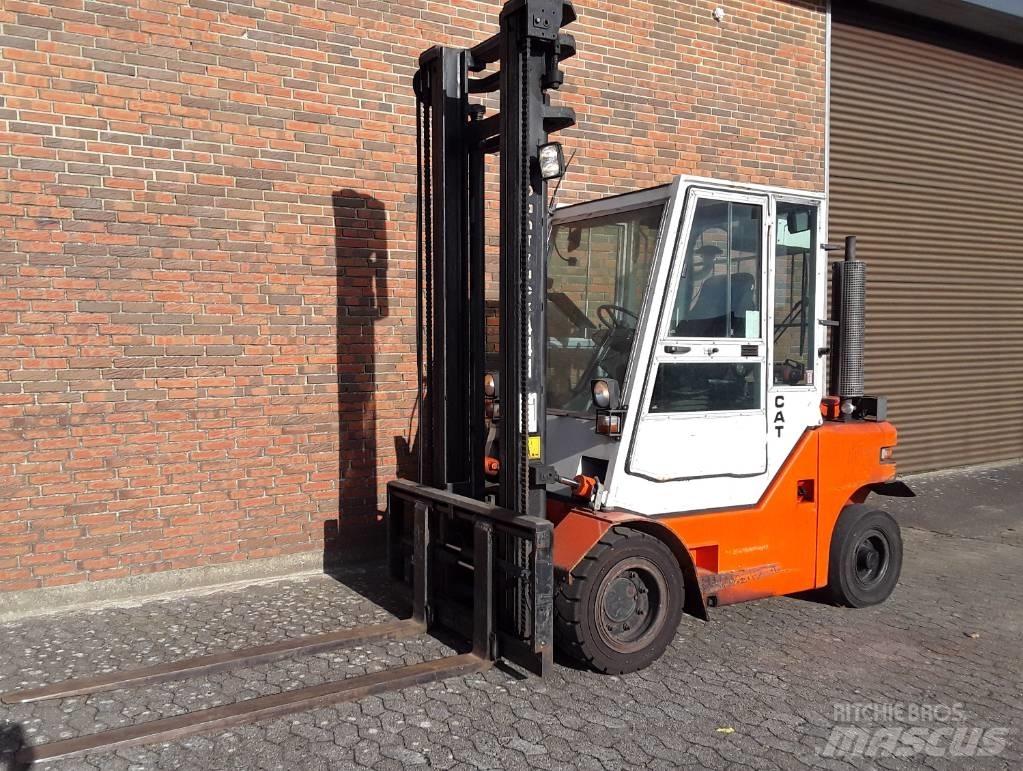 Dantruck 3508 Chariots diesel