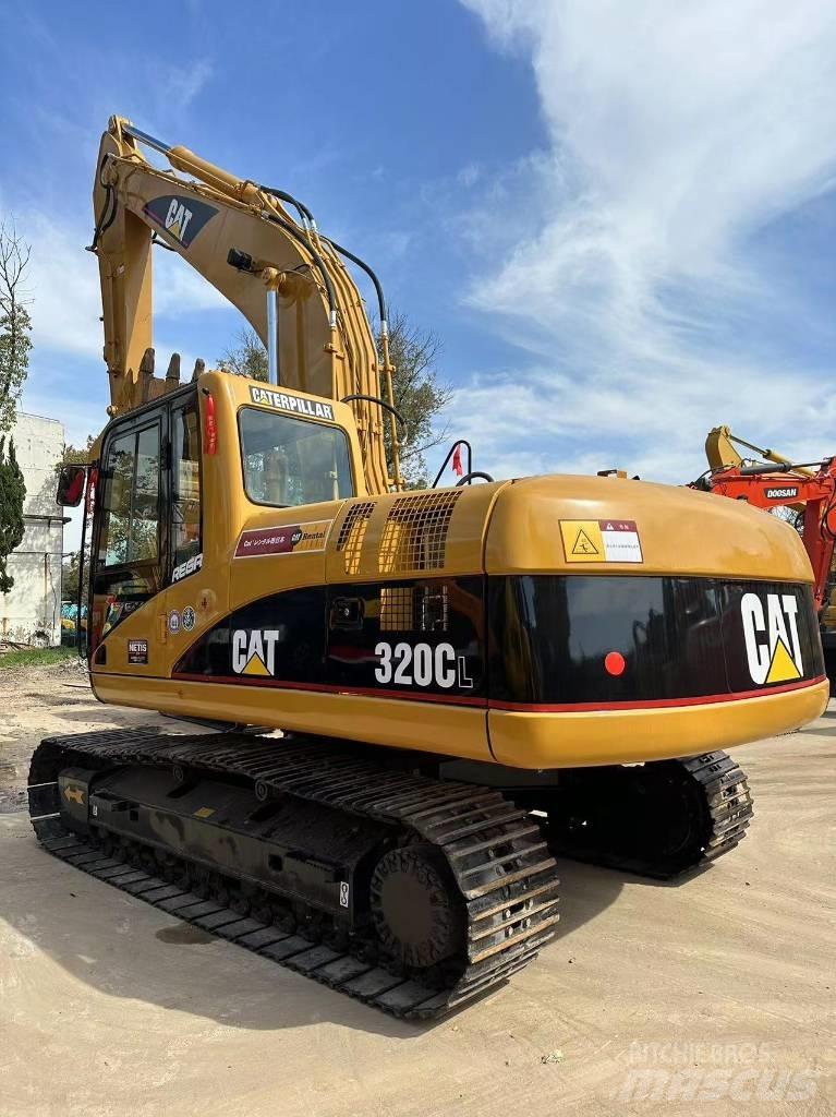 CAT 320 C L Pelle sur chenilles