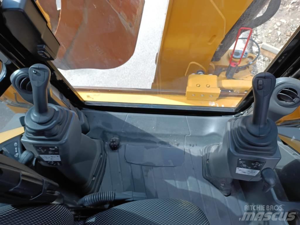 CAT 432 Tractopelle