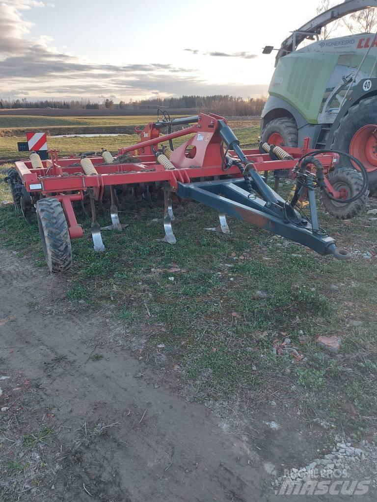 Tume Cultipack 4001 Déchaumeur, cultivateur