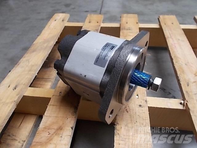 Komatsu PW 148-8 Hydraulique