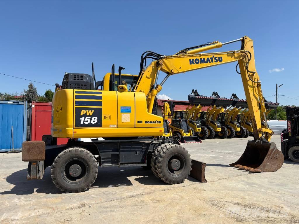Komatsu PW 158-11 Pelle sur pneus
