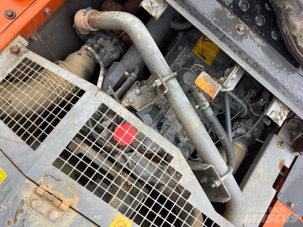 Hitachi ZX 290-5B Pelle sur chenilles
