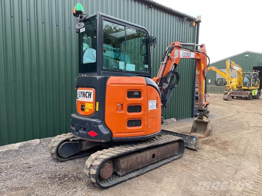 Hitachi ZX 33 U-6 Mini pelle < 7t
