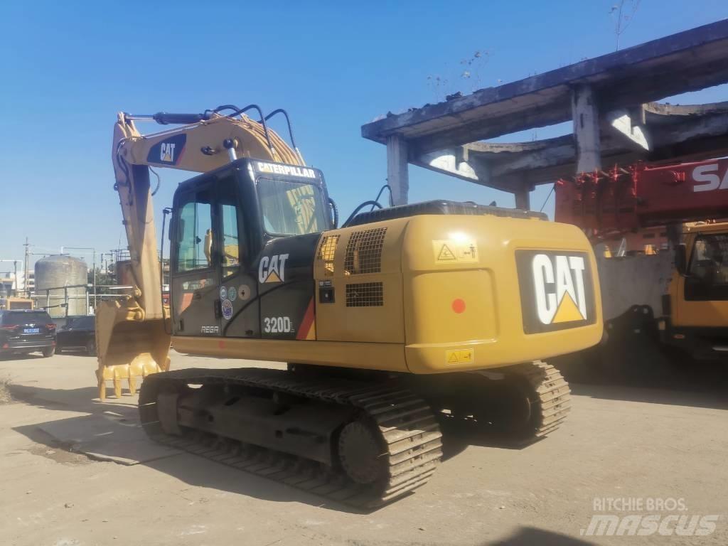 CAT 320 D Pelle sur chenilles