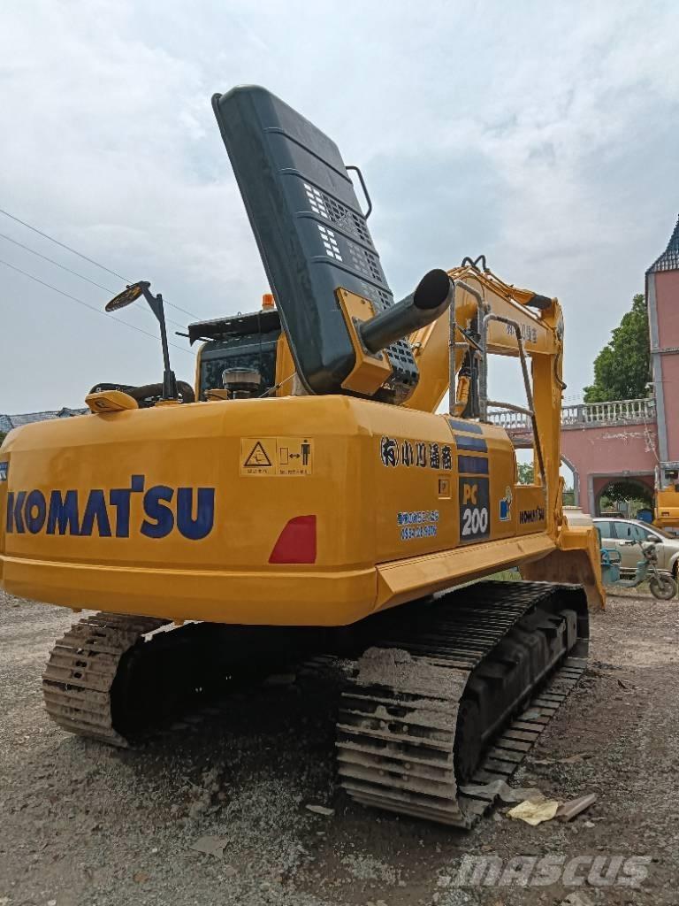 Komatsu PC 200-8 Pelle sur chenilles