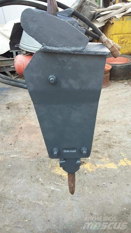 Thomas 150 Enfonce pieu hydraulique