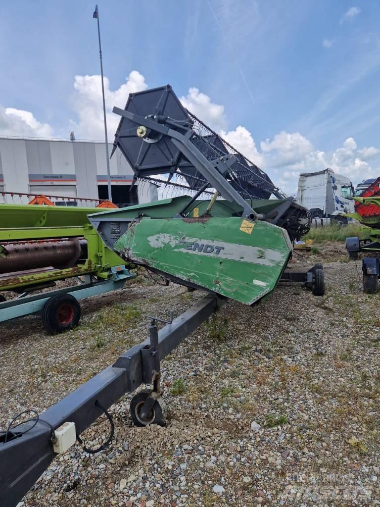Fendt 8300 Moissonneuse batteuse