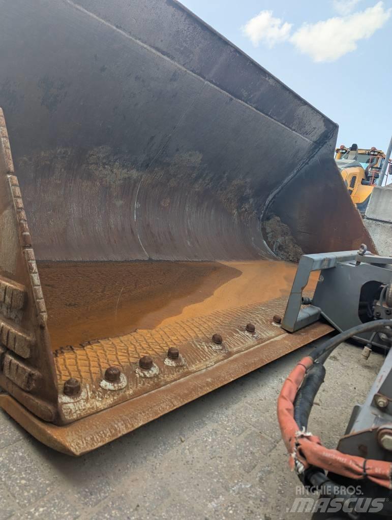 Volvo L 350 H Godet