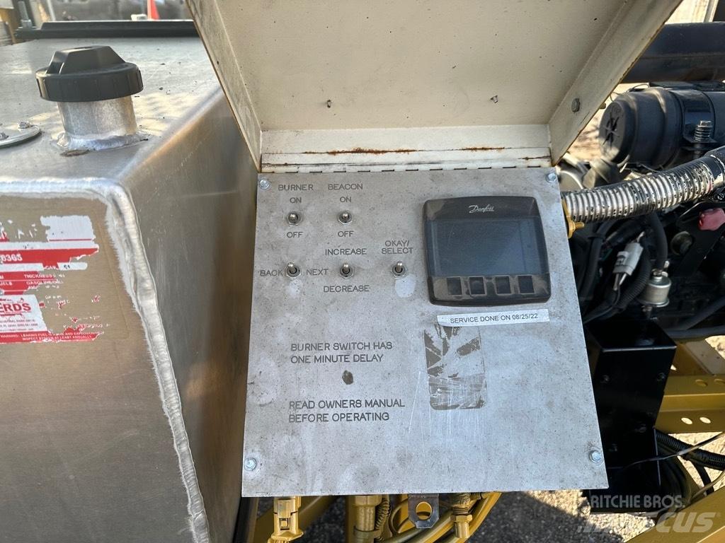 Etnyre Bearcat 250D Pulvérisateur pour bitume
