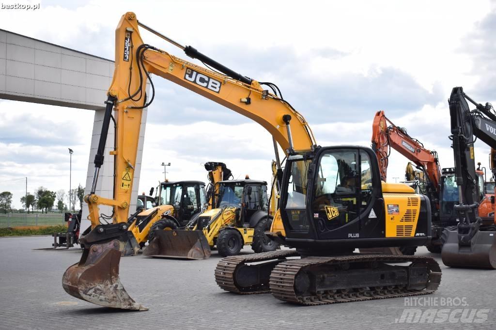 JCB JS 131 LC Pelle sur chenilles