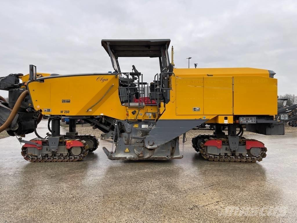 Wirtgen W250 Fraiseuse à froid