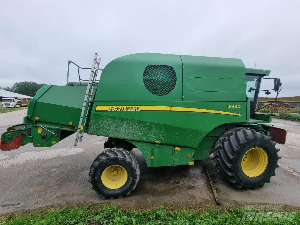 John Deere W 440 Moissonneuse batteuse