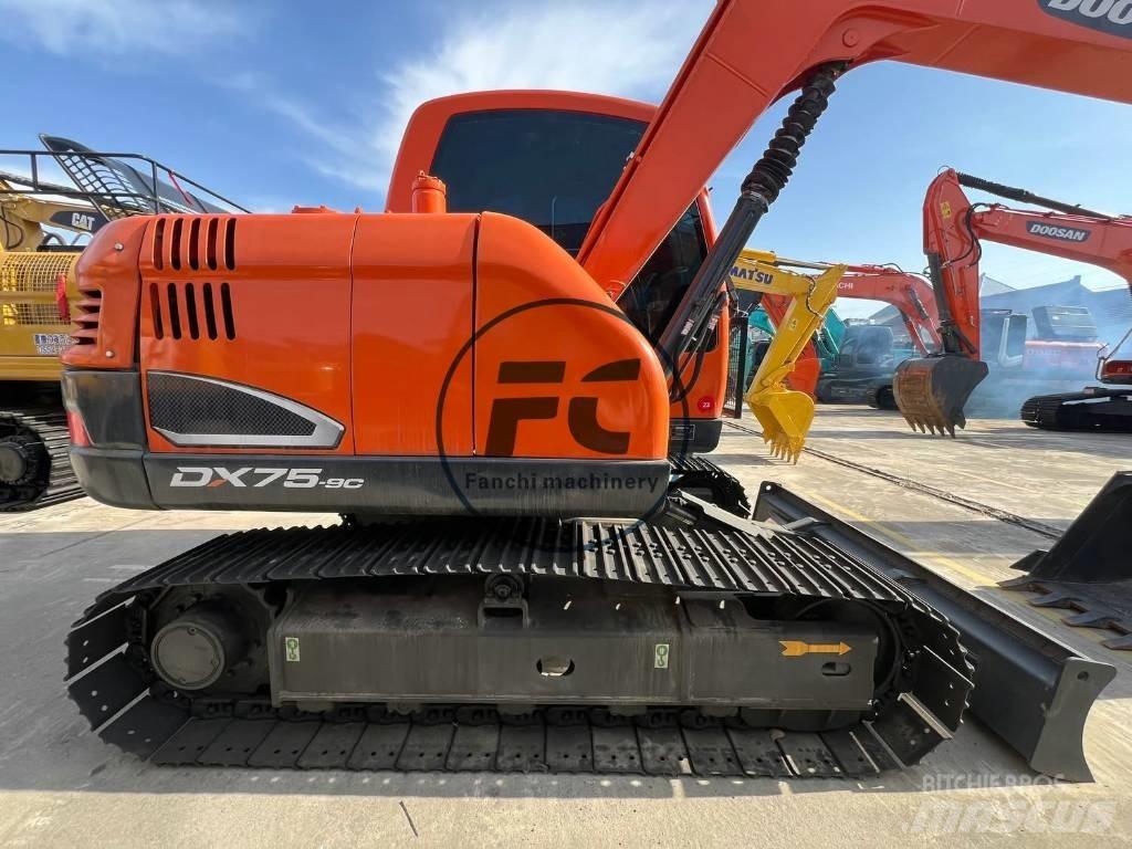 Doosan DX 75-9 C Pelle sur chenilles