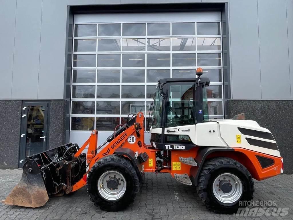 Schaeff TL100 Chargeuse sur pneus