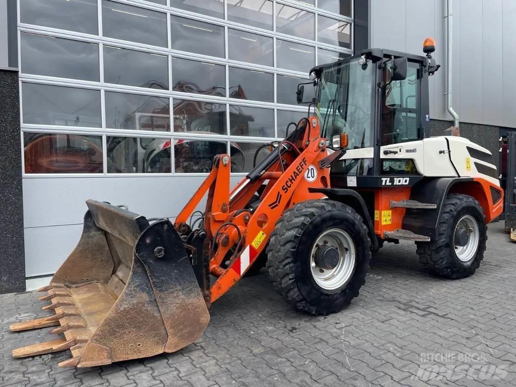 Schaeff TL100 Chargeuse sur pneus