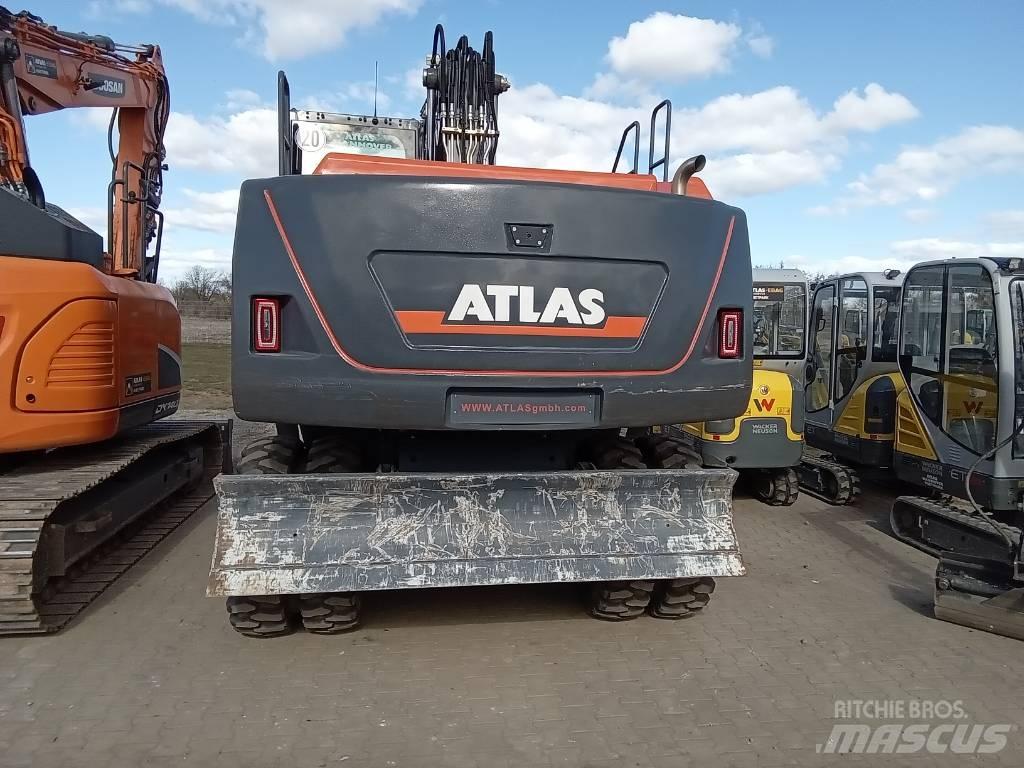 Atlas 150W Pelle sur pneus
