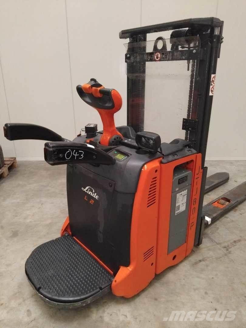 Linde L12AP Gerbeurs Automoteurs