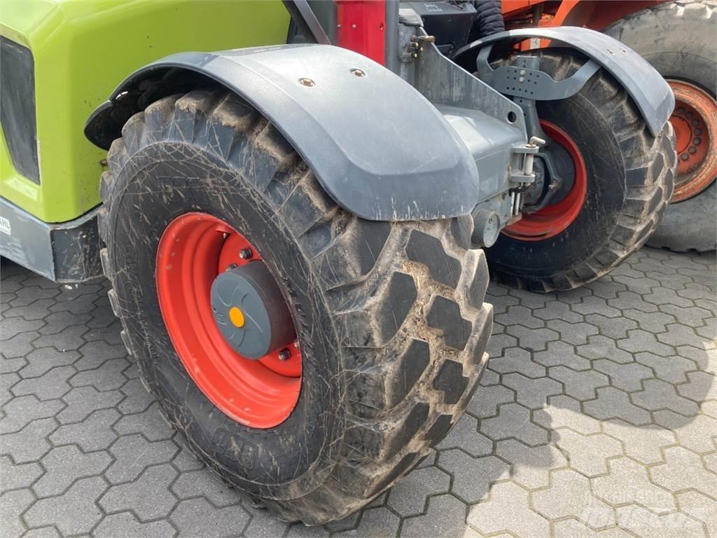 CLAAS Scorpion 756 Tracteur