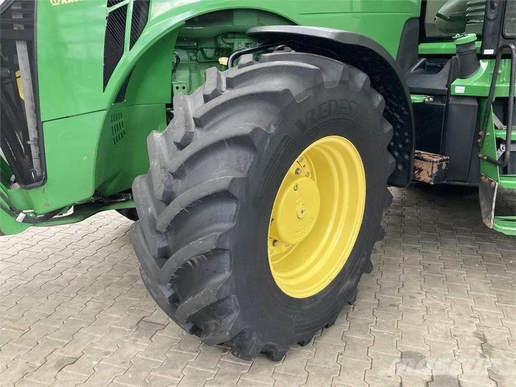 John Deere 8335R Tracteur