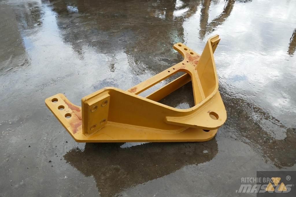 CAT 140M3 Drawbar Transport - Autres