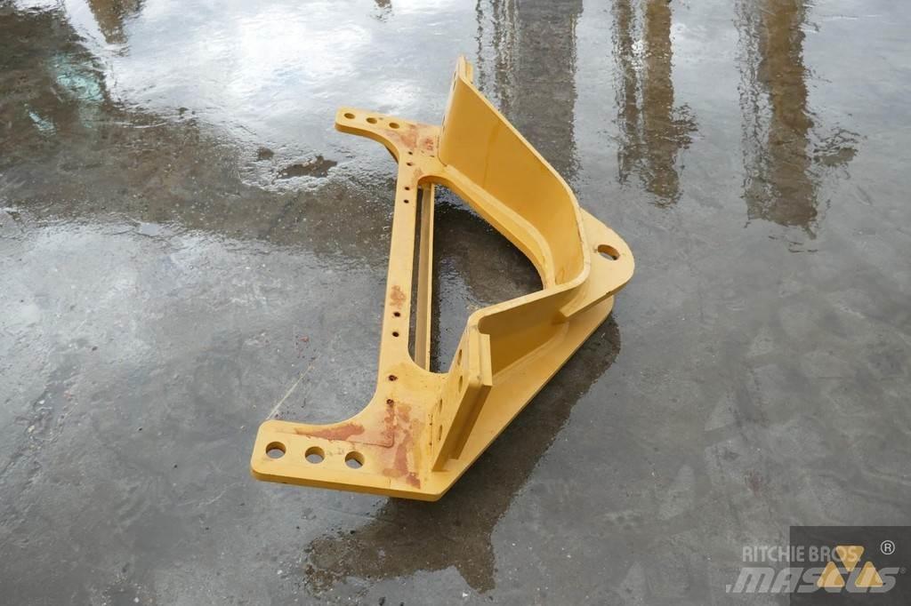 CAT 140M3 Drawbar Transport - Autres