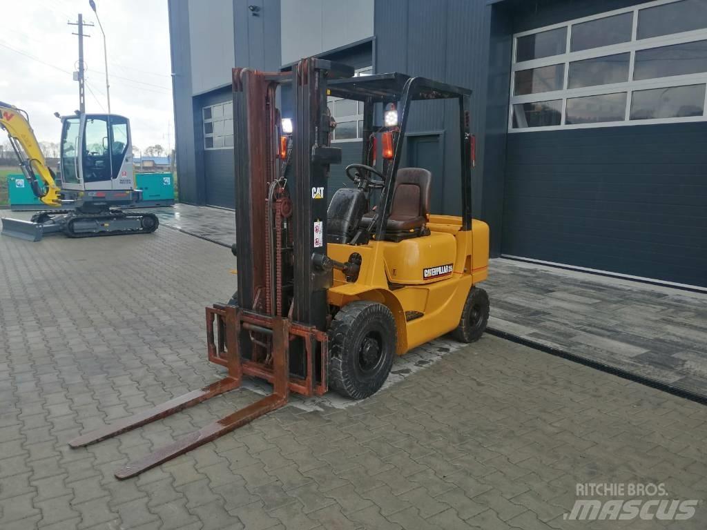 CAT DP 25 K Chariots diesel